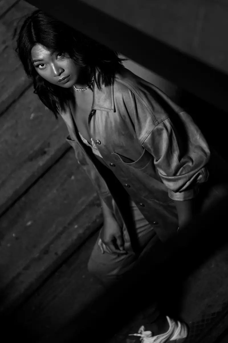 Black and white woman on stairs
