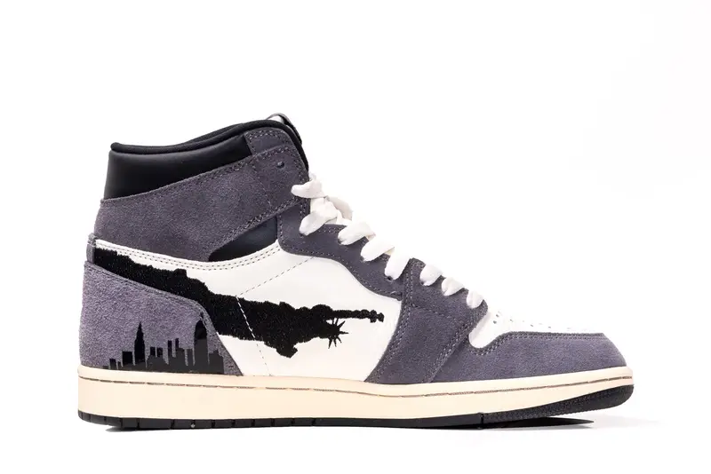Sneaker photographed on a white sweep