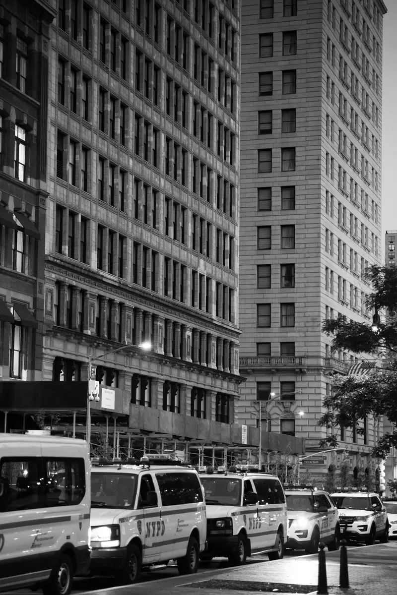 Black and white Flatiron building
